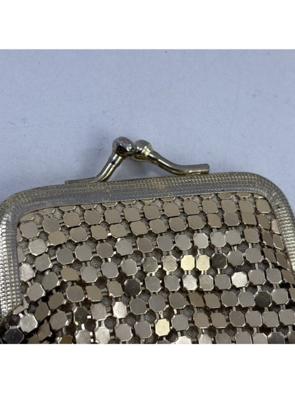 Long Gold Mesh Sequin Cigarette Case Pouch Glam Hollywood Regency - Picture 5 of 5
